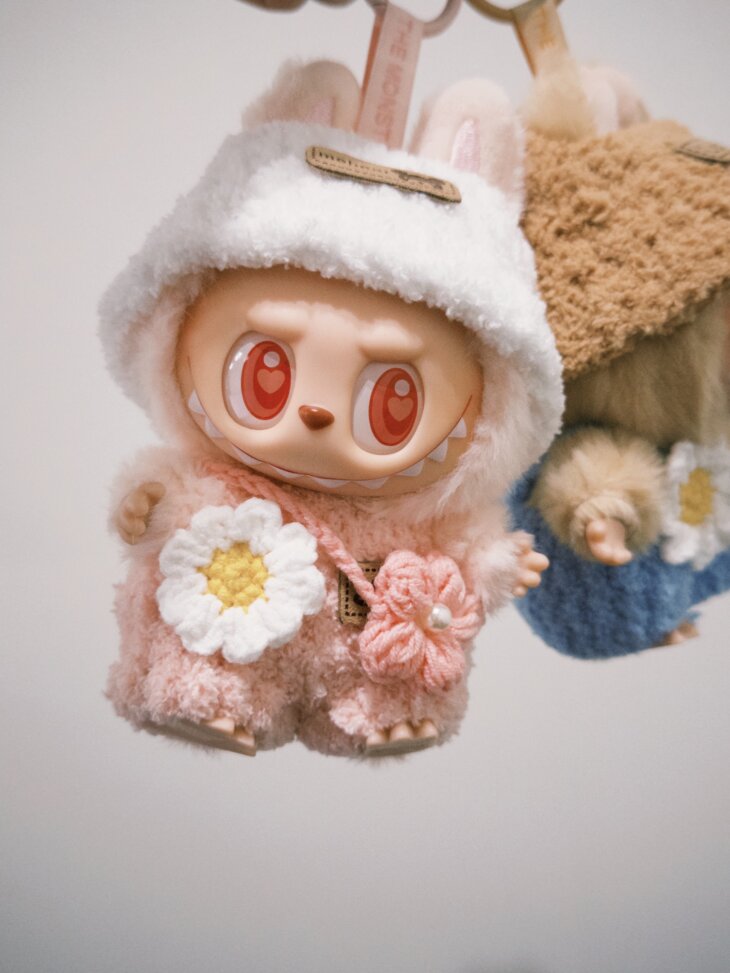 Labubu Clothes - Hand-Crocheted Suit for 17CM Doll - Image 11