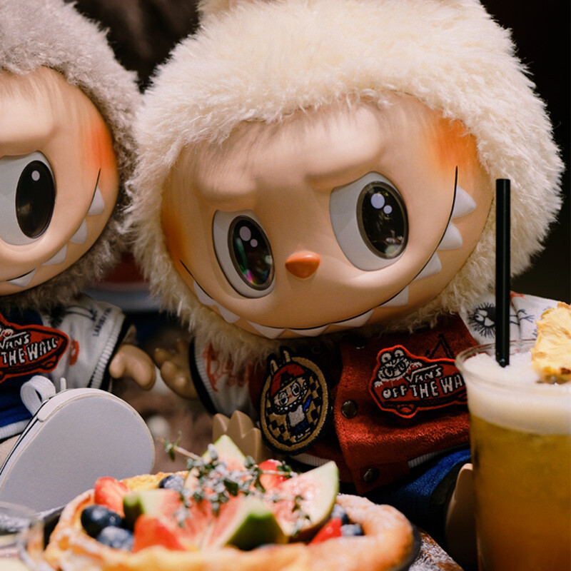 Labubu clothes - Red & Blue Baseball Uniform Suit - Image 3