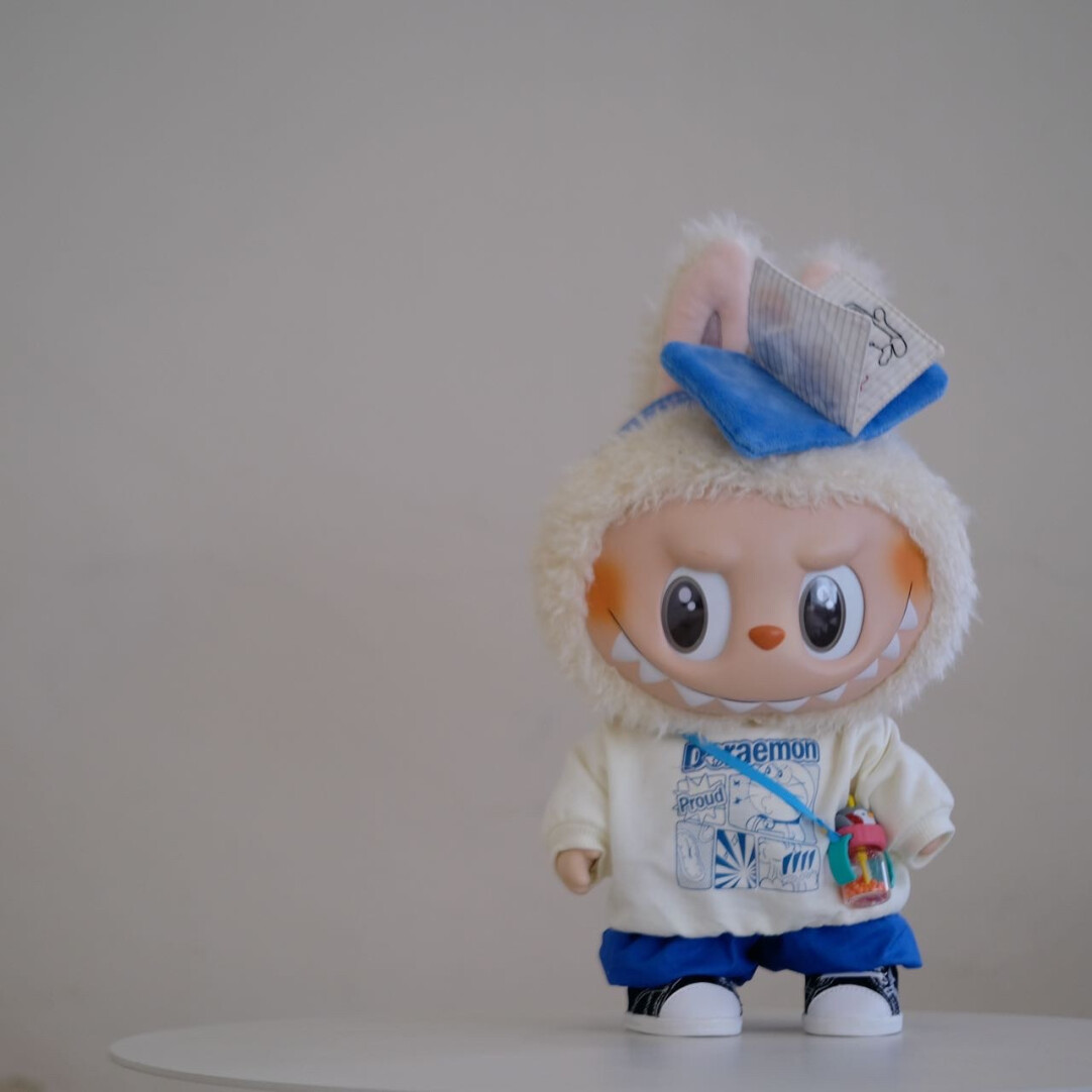 Labubu Accessories - White Doraemon Crewneck Sweatshirt - Image 3