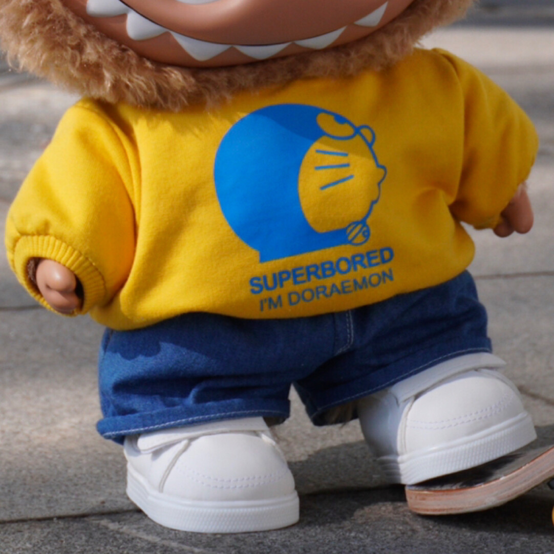 Labubu Accessories - Yellow Doraemon Crewneck Sweatshirt - Image 3